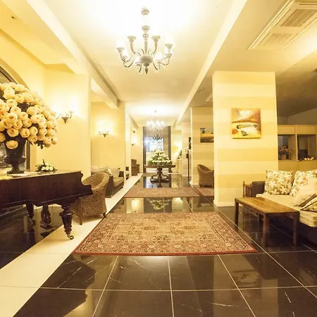 Roccamonfina Palace Hotel-2