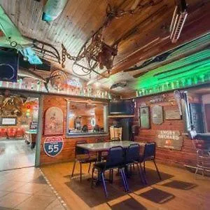 Bullwinkles Rustic Lodge-3