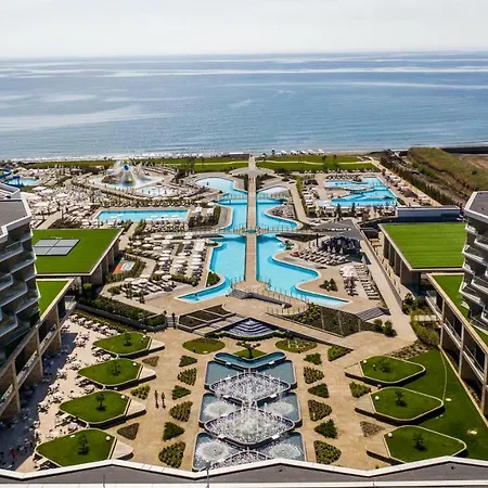 Wave Resort-3