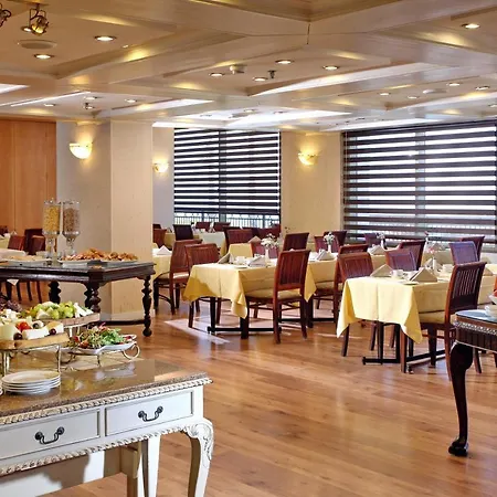 The Seasons Hotel -Studio & Suite-2