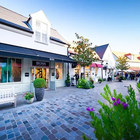 Staycity Aparthotels Near Disneyland Paris-3