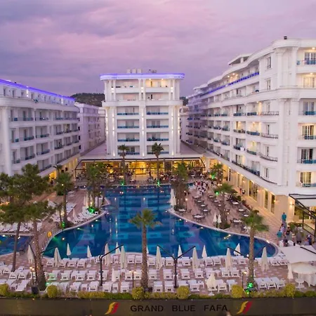 Grand Blue Fafa Resort & Spa-3