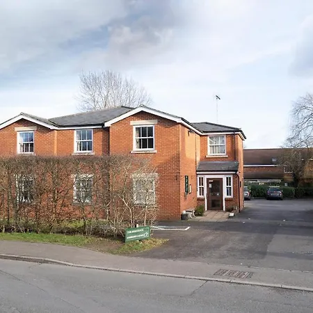 The Emmbrook Inn Hotel-3