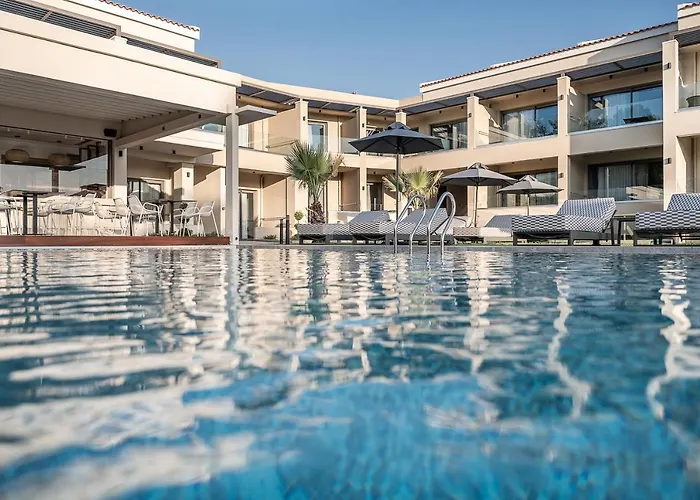 Mossa Well Being Hotel - Heated pool&Wellness Spa Kato Daratso