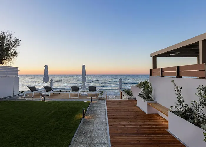 North Coast Seaside Suites