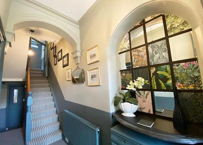 Sundial Stays Kendal