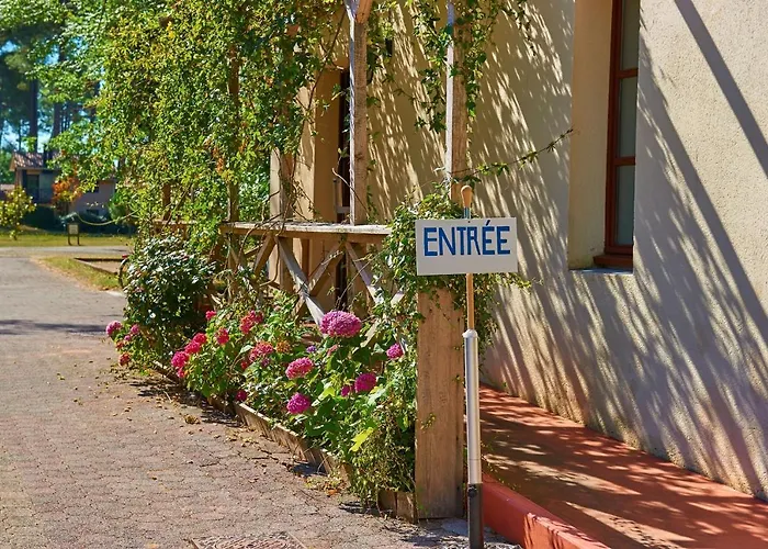 Residence Chateau De Salles