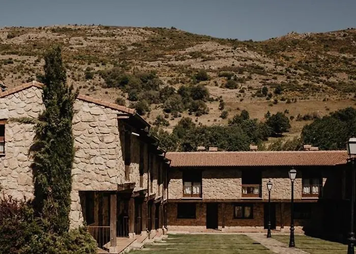 Hotel Ribera Del Corneja Navacepedilla de Corneja