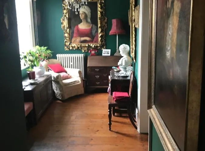 10 St James Villas