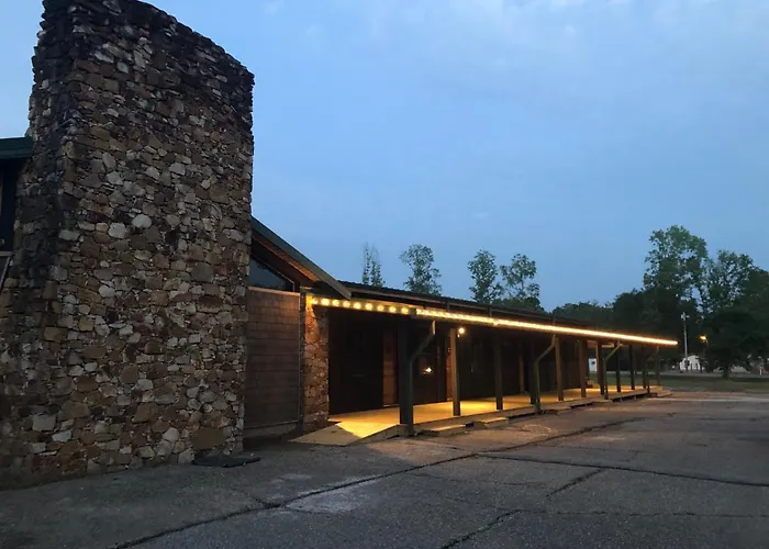Samantha'S Timber Inn