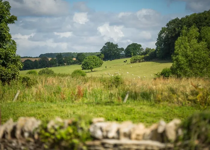 The Three Horseshoes Asthall