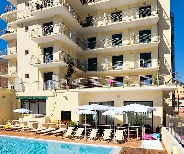 Excelsior Hotel E Appartamenti