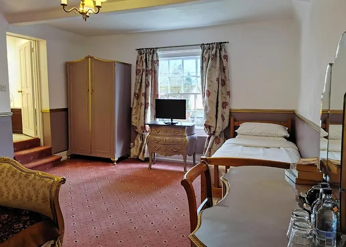 The Compasses Inn
