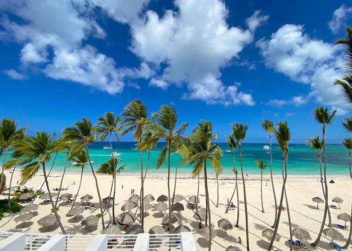 Tropical Villas At Los Corales Beach