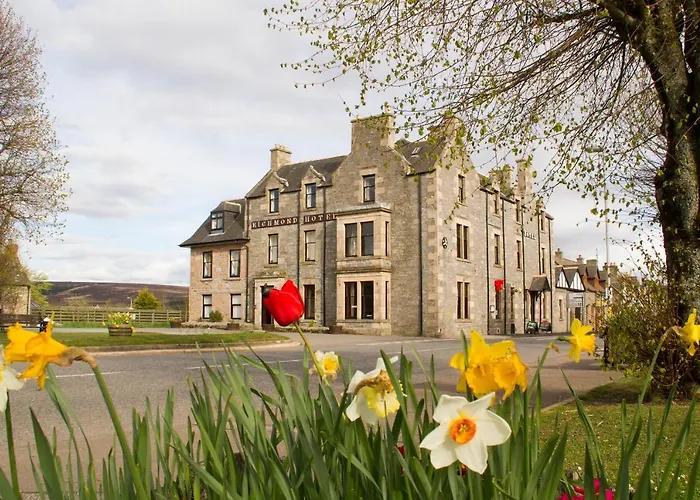 Richmond Arms Hotel