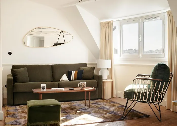 My Maison In Paris - Louvre