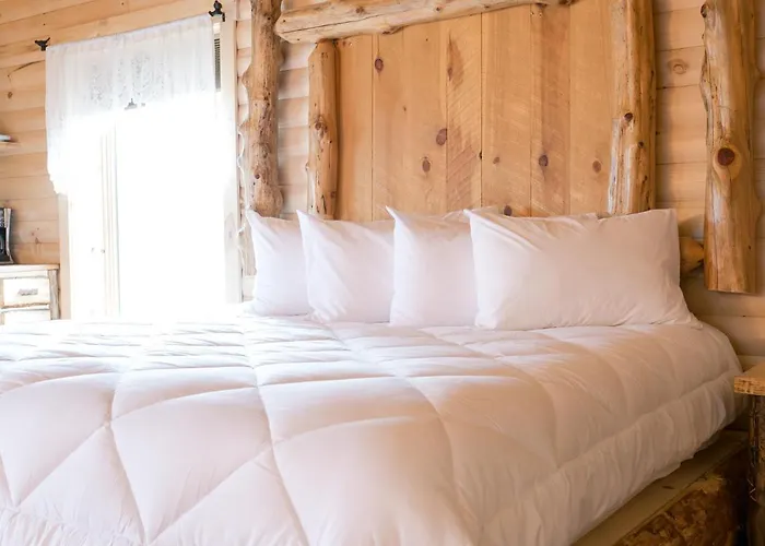 Coblentz Country Lodge By Amish Country Lodging