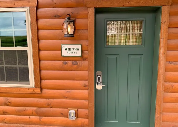 Waterview Lodge By Amish Country Lodging Millersburg