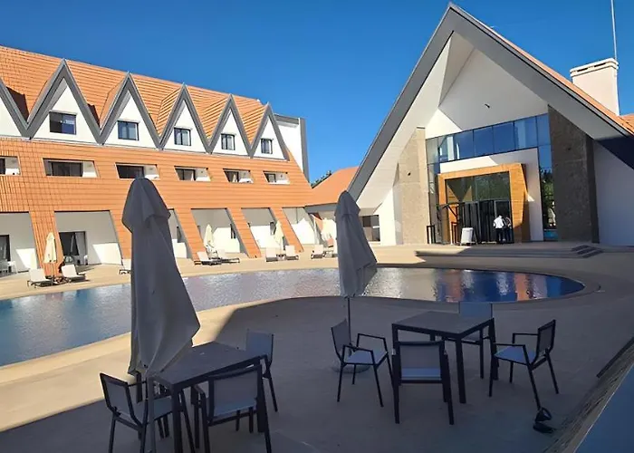 Zephyr Ifrane Hotel