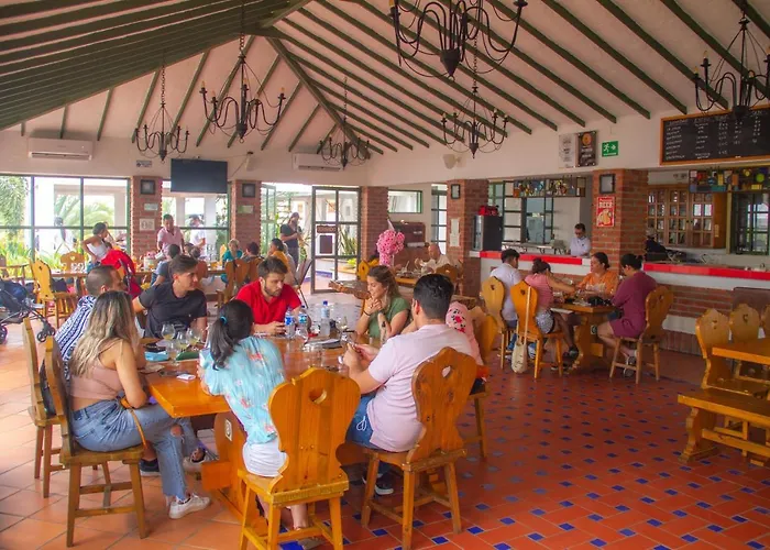 CASA BOHEMIA - Hotel, Spa, Restaurante, Viñedo, Cervecería Campoalegre