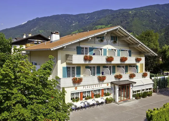 Parkhotel Plauserhof