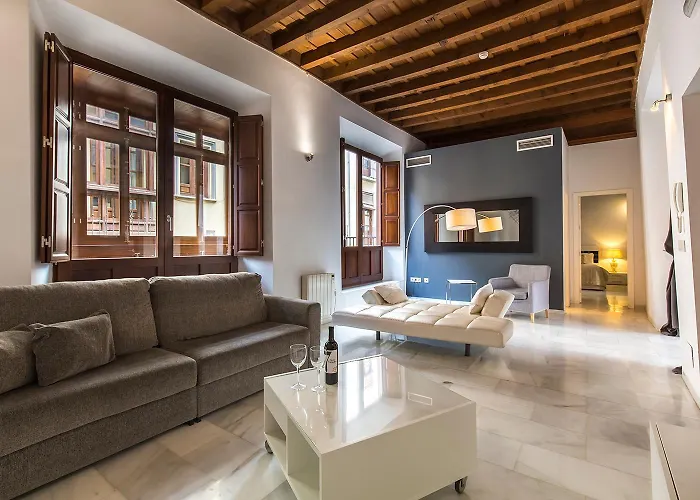 Tuguest Elvira Suites