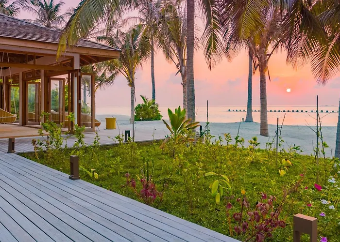 Innahura Maldives Resort