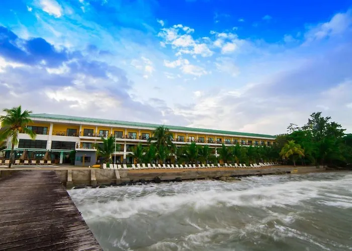 Playa Tortuga Hotel And Beach Resort Bluff Beach
