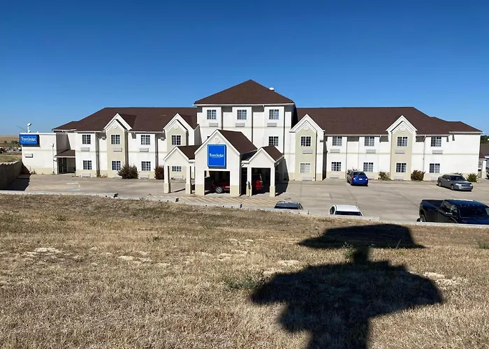 Chadron Inn & Suites