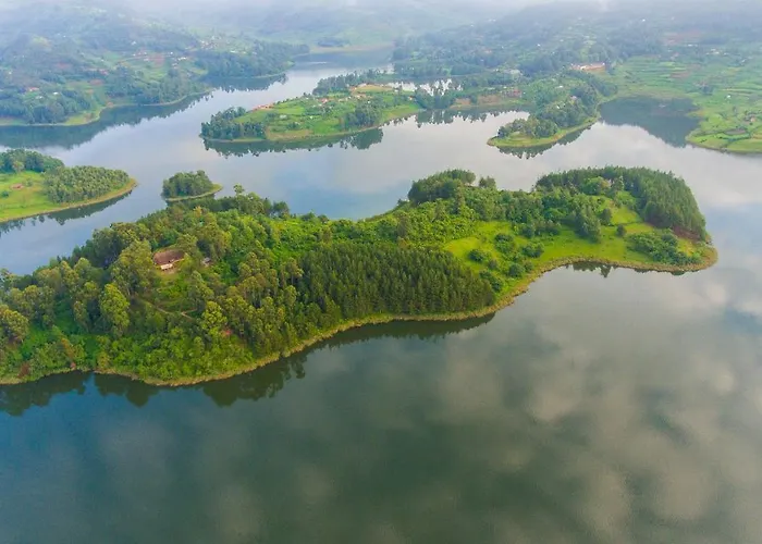 Lake Bunyonyi Eco Resort