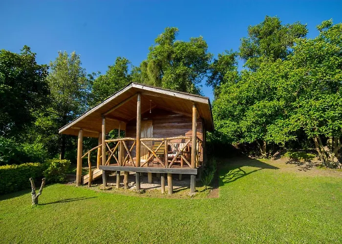 Lake Bunyonyi Eco Resort