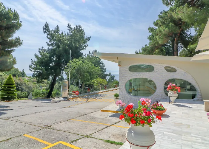 Tosca Beach Hotel