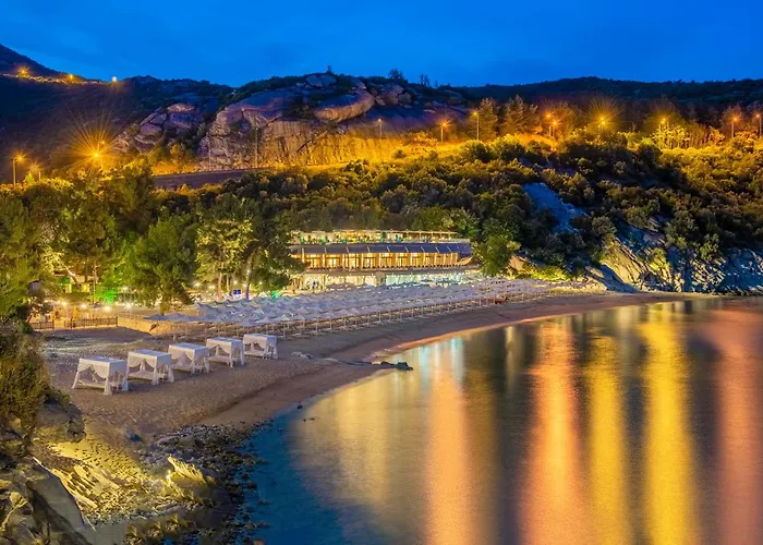 Tosca Beach Hotel