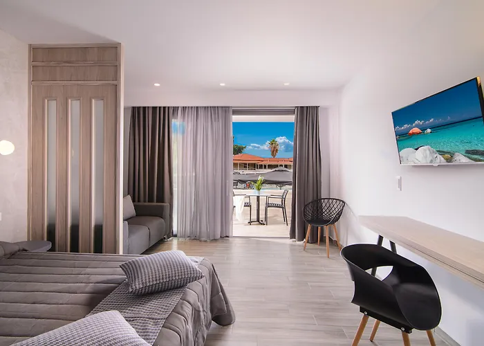 Lagomandra Hotel And Spa