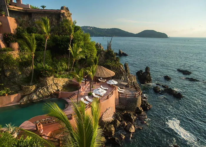 La Casa Que Canta (Adults Only)
