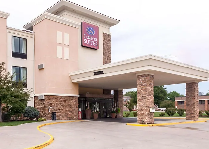 Comfort Suites East Lincoln - Mall Area