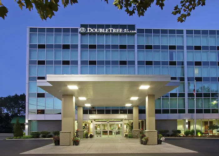 Doubletree By Hilton Newark