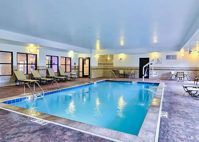 Comfort Suites