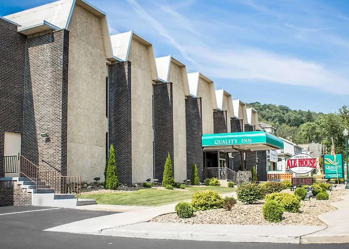 Quality Inn & Conference Center Franklin Downtown