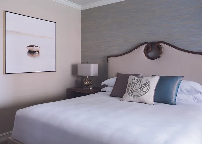 Ritz-Carlton,