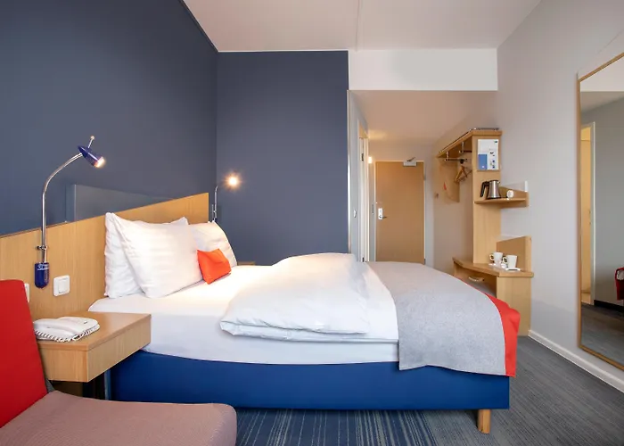 Holiday Inn Express Frankfurt Airport By Ihg