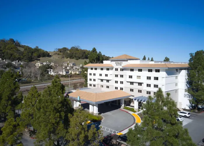 Embassy Suites By Hilton Marin County