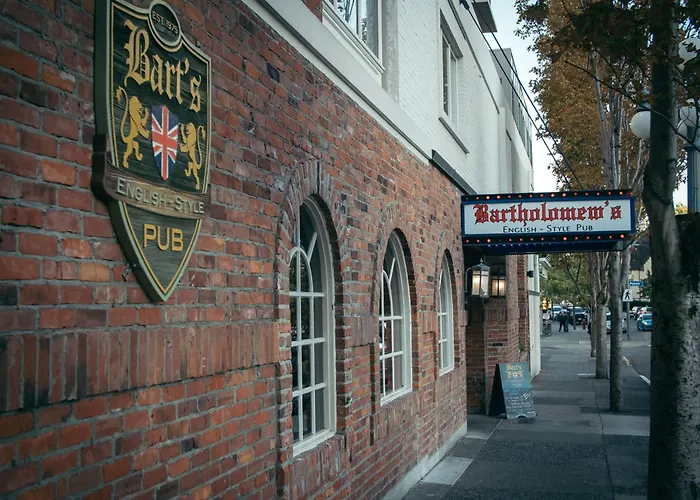 Doubletree By Hilton Hotel & Suites Victoria