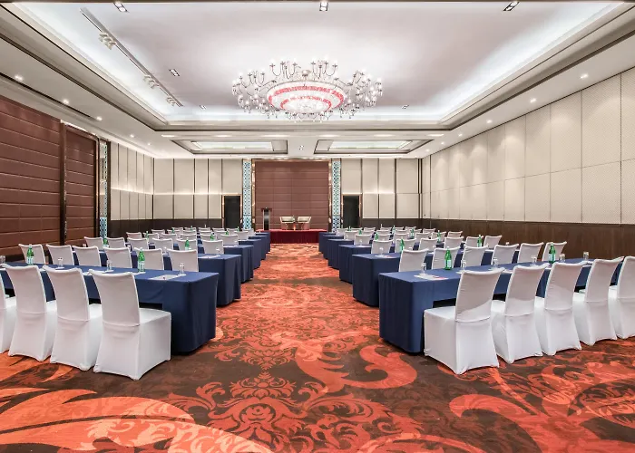 Crowne Plaza New Delhi Rohini By Ihg Hotel