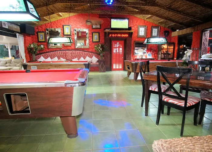 Marigot Beach Club & Dive