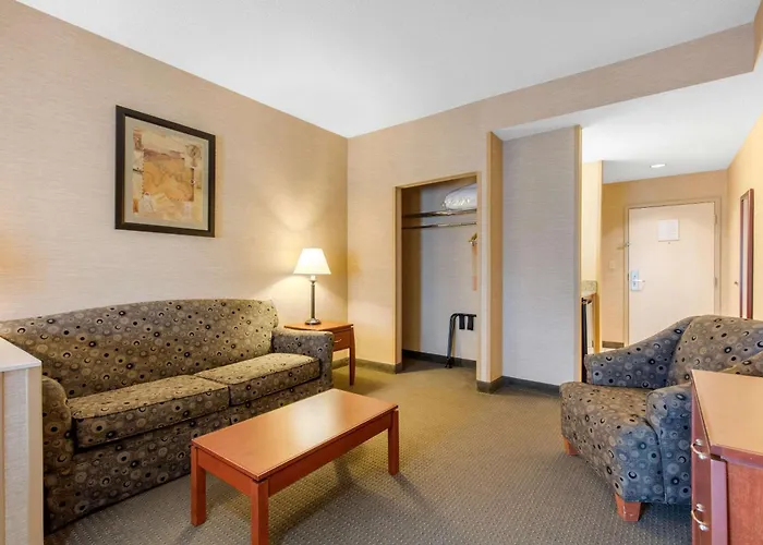 Quality Inn & Suites Benton - Draffenville