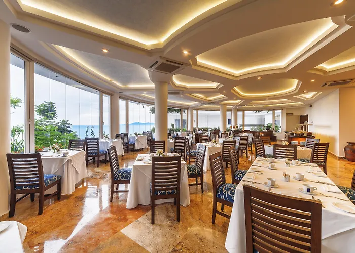 Grand Miramar All Luxury Suites & Residences (Adults Only) Puerto Vallarta