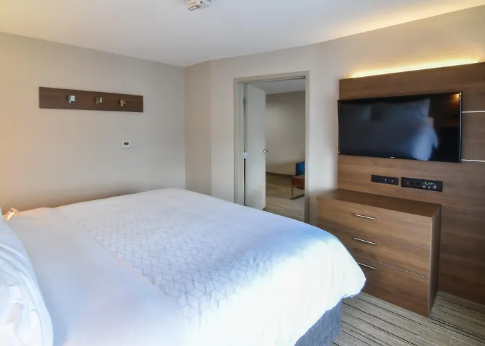 Holiday Inn Express & Suites - Indianapolis Northwest By Ihg