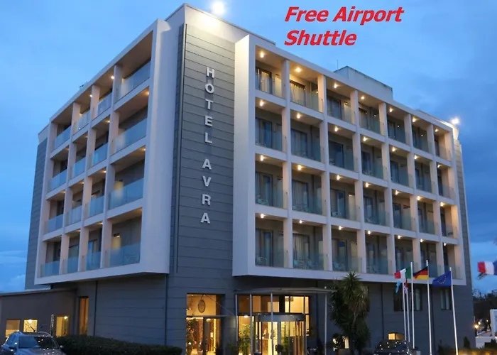 Hotel Avra By Smile Hotels - Free Airport Shuttle