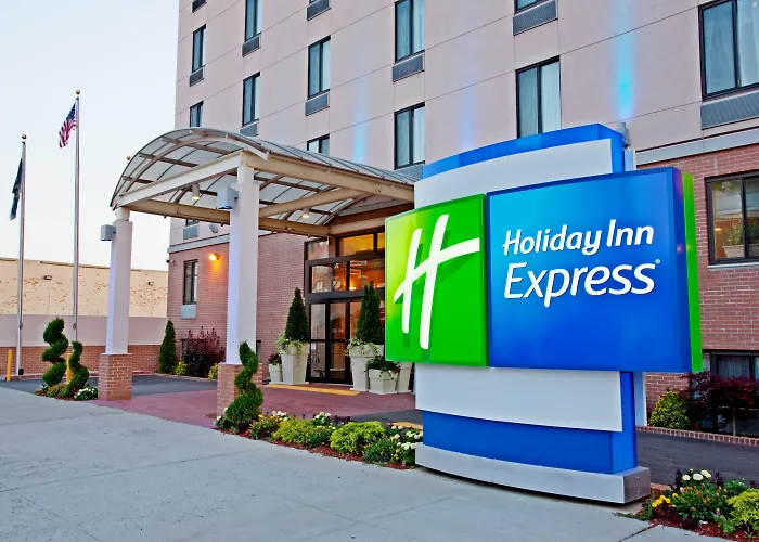 Holiday Inn Express Brooklyn By Ihg